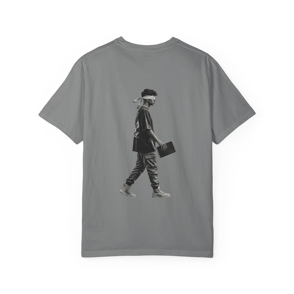 2 Corinthians 5:7 T‑Shirt — Faith Typography Tee with Walking Figure Back